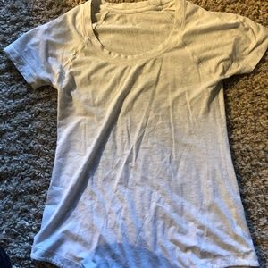 Lululemon size 4 grey tshirt short sleeve tee